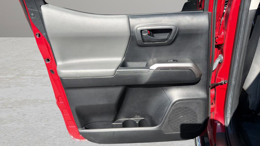 Used 2022 Toyota Tacoma SR5 image 13