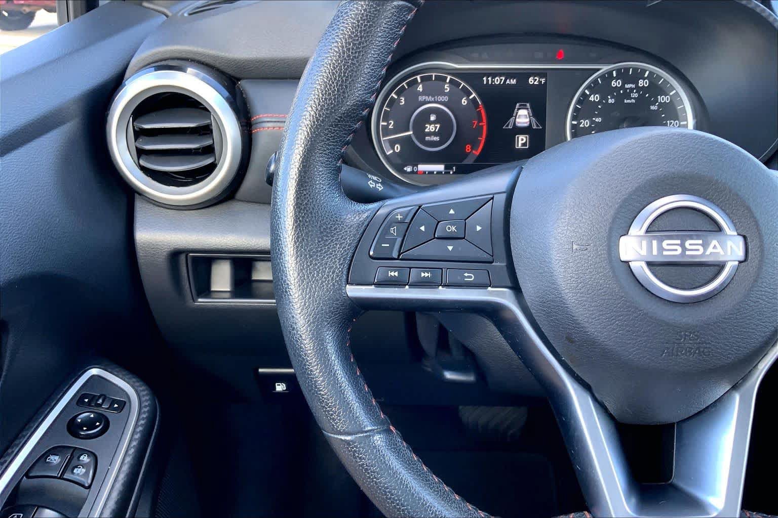 Used 2025 Nissan Versa SR FWD image 23