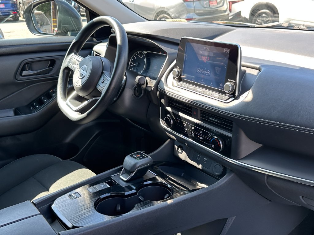 Used 2024 Nissan Rogue S FWD image 14