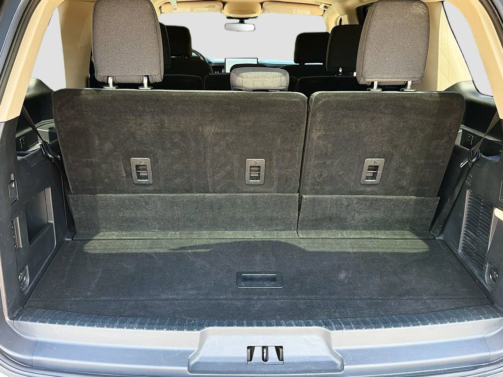 Used 2022 Ford Expedition XLT image 32