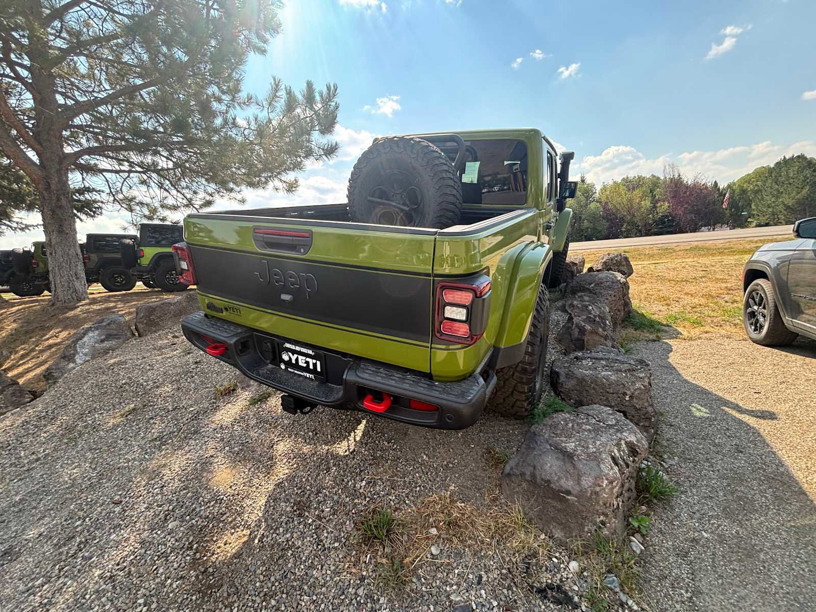 New 2025 Jeep Gladiator Rubicon image 7