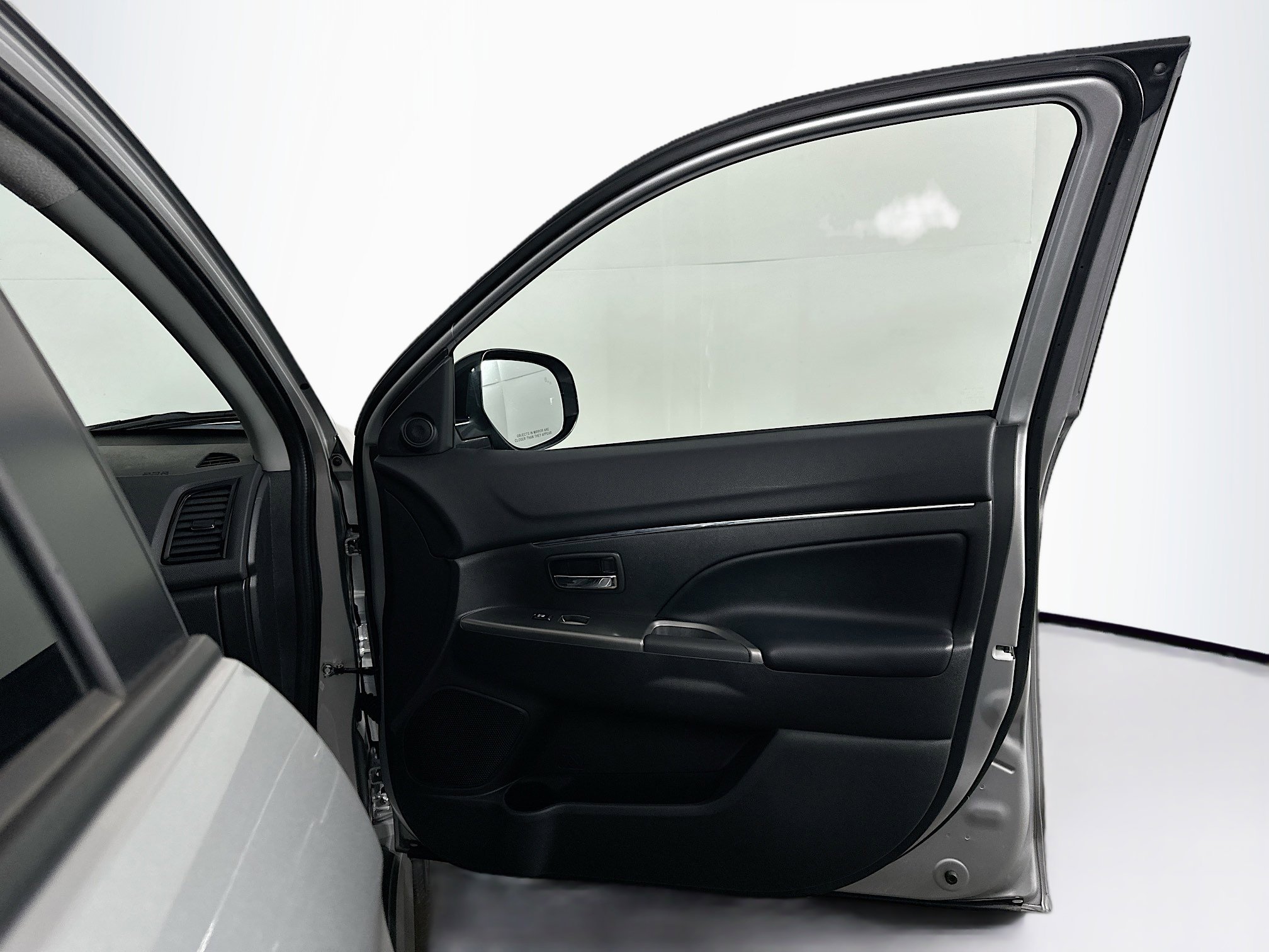 Used 2025 Mitsubishi Outlander Sport SE image 31