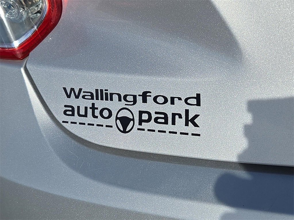 Used 2016 Hyundai Veloster Base w/ Option Group 02 image 30