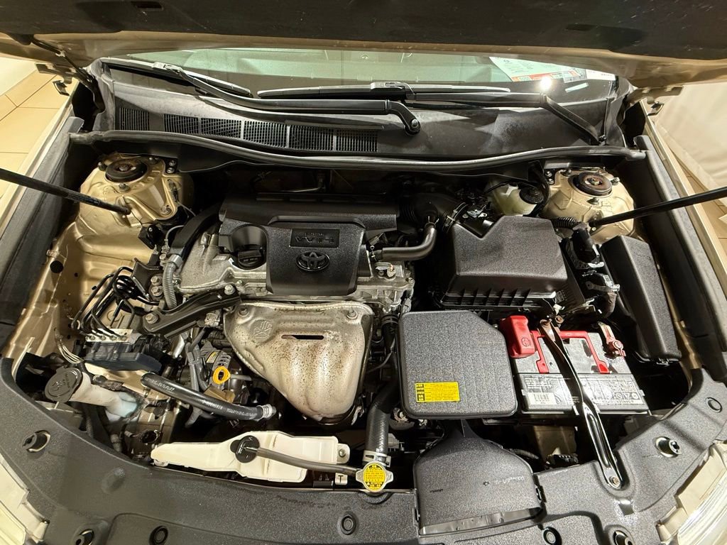 Used 2012 Toyota Camry LE image 10