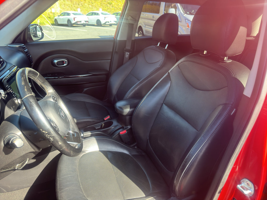 Used 2016 Kia Soul ! w/ Premium Package FWD image 9
