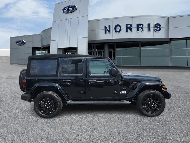 Used 2023 Jeep Wrangler Unlimited Sahara w/ Cold Weather Group AWD/4WD image 5
