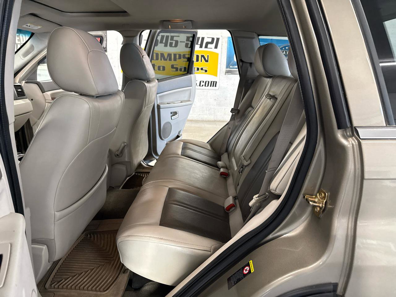 Used 2005 Jeep Grand Cherokee Limited AWD/4WD image 32