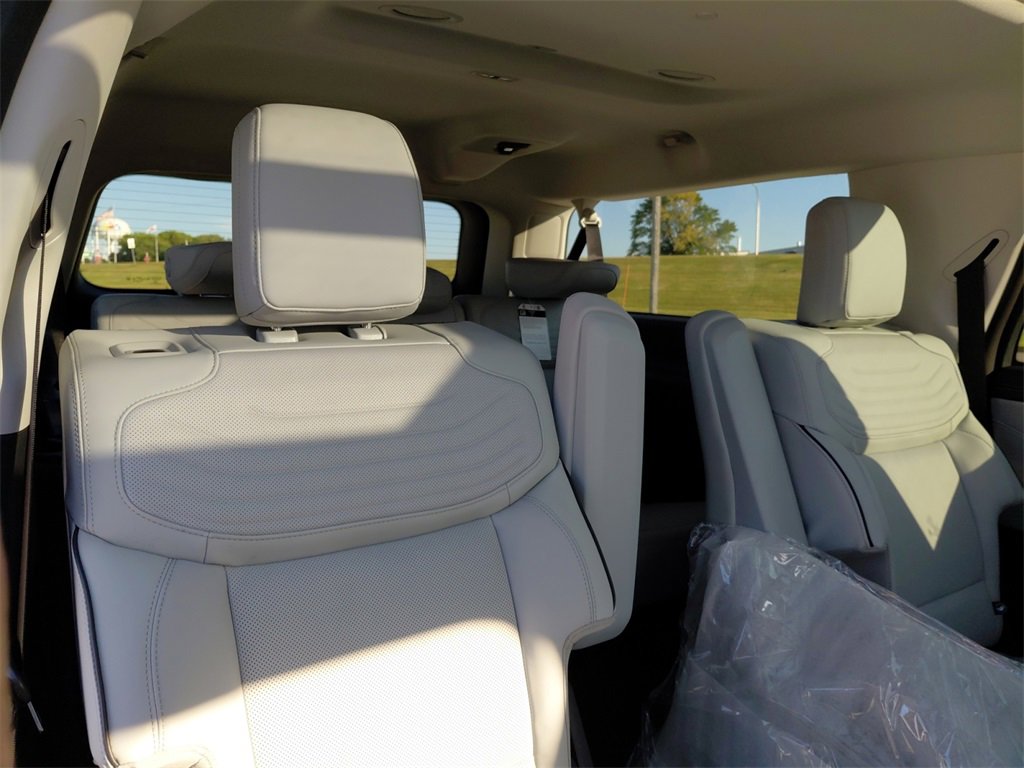 New 2025 Ford Expedition Max Platinum w/ Platinum Ultimate Package image 19