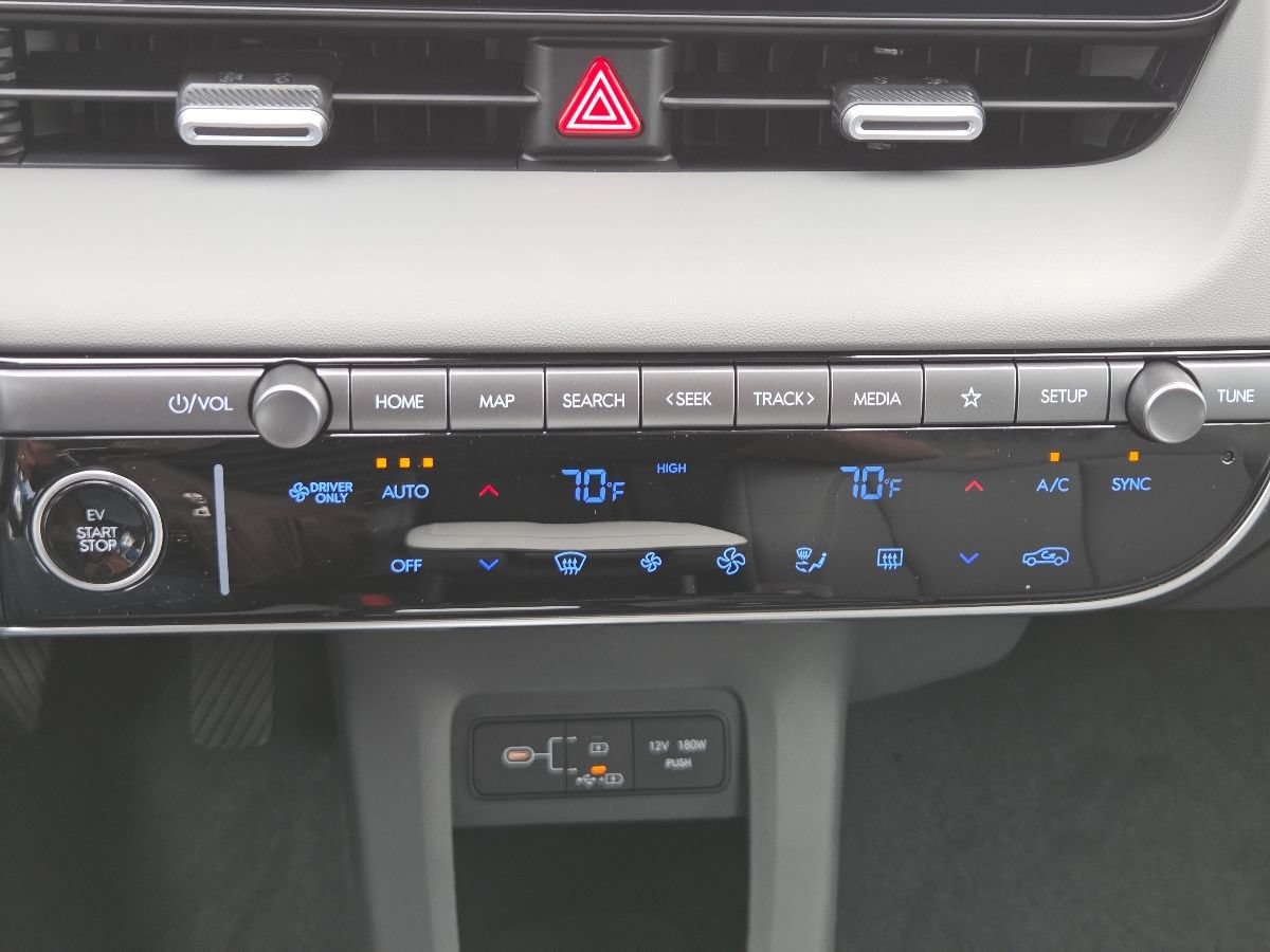 New 2026 Hyundai Ioniq 5 SEL AWD/4WD image 40