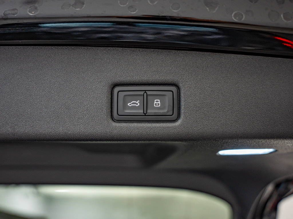 New 2026 Audi SQ5 Prestige AWD/4WD image 38
