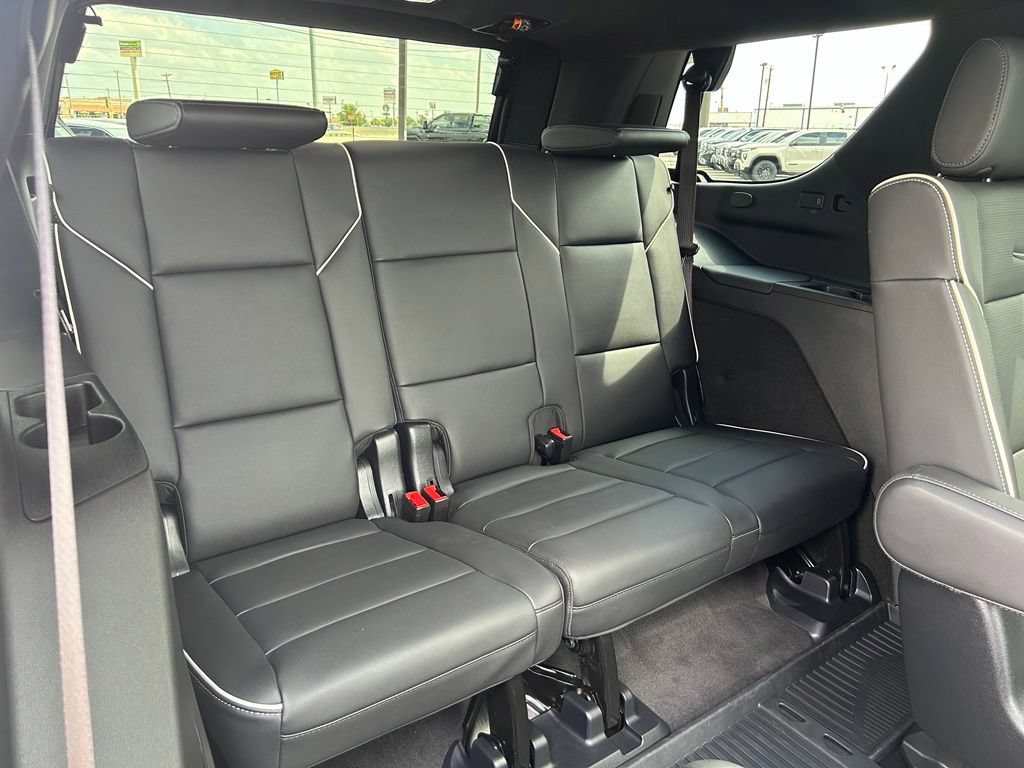 Used 2025 Cadillac Escalade Sport w/ LPO, ONYX Package RWD image 17