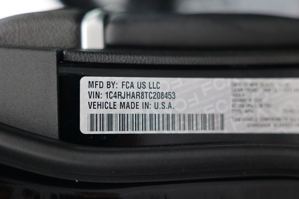 New 2026 Jeep Grand Cherokee Laredo image 32