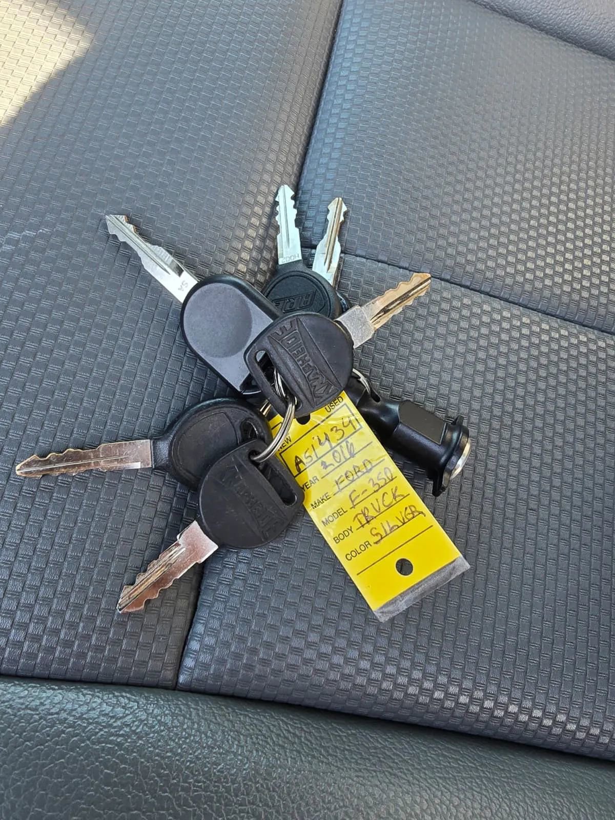 Used 2016 Ford F350 XL image 46