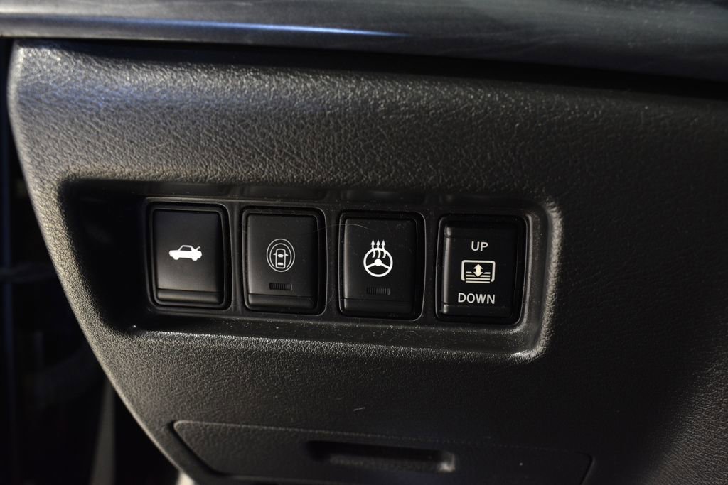 Used 2021 Nissan Maxima Platinum w/ Sport Mat Group image 17