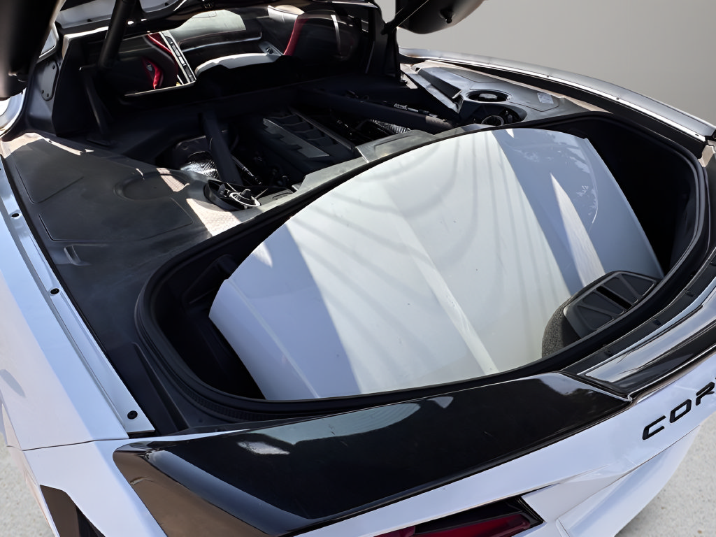 Used 2021 Chevrolet Corvette Stingray Coupe w/ Z51 Performance Package RWD image 26