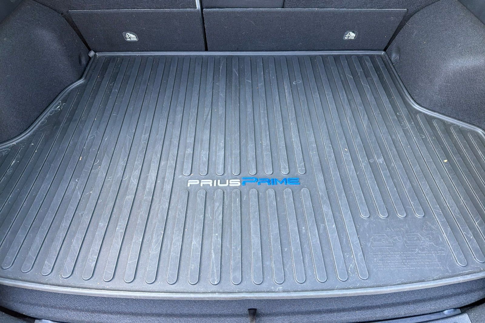 Used 2019 Toyota Prius Prime Premium FWD image 17