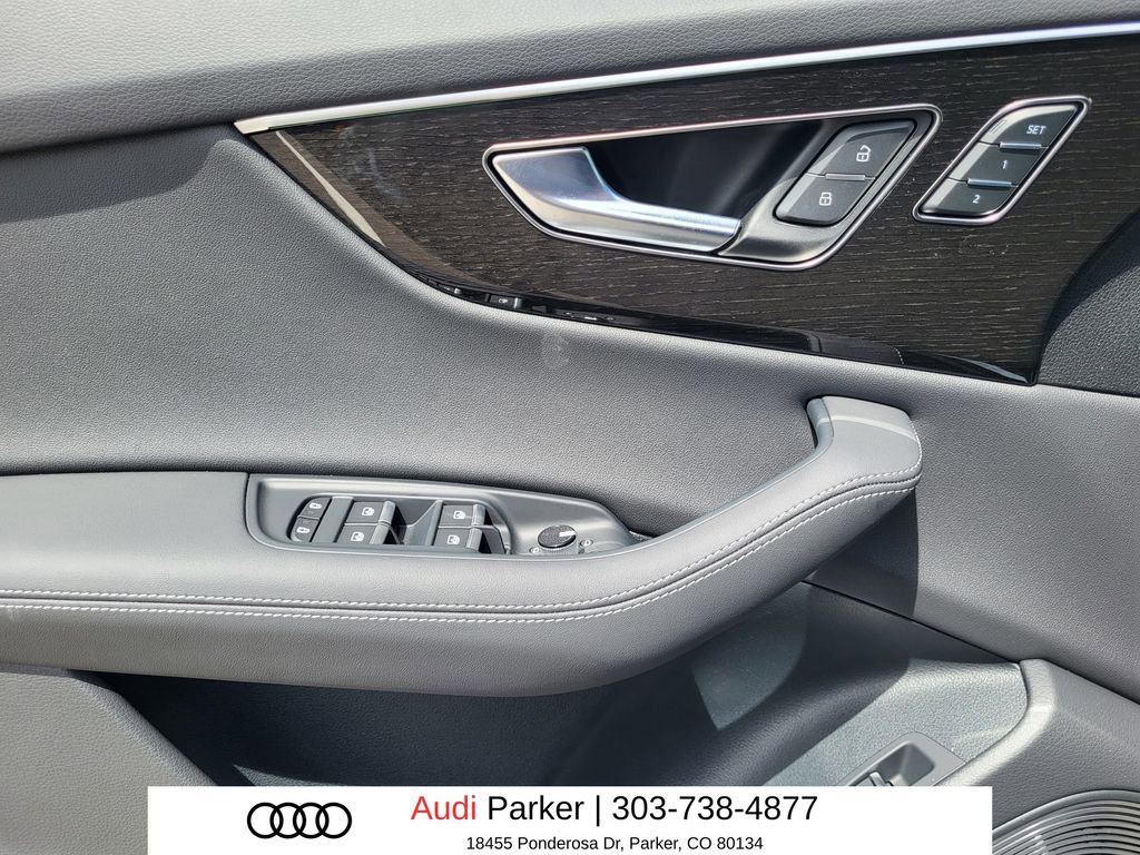 New 2025 Audi Q8 Prestige w/ Prestige Package AWD/4WD image 6