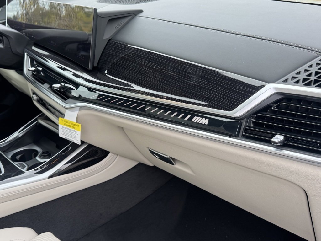 New 2026 BMW X7 M60i w/ Executive Package image 27