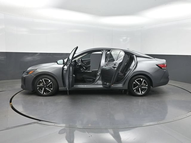 Used 2024 Nissan Sentra SV FWD image 38