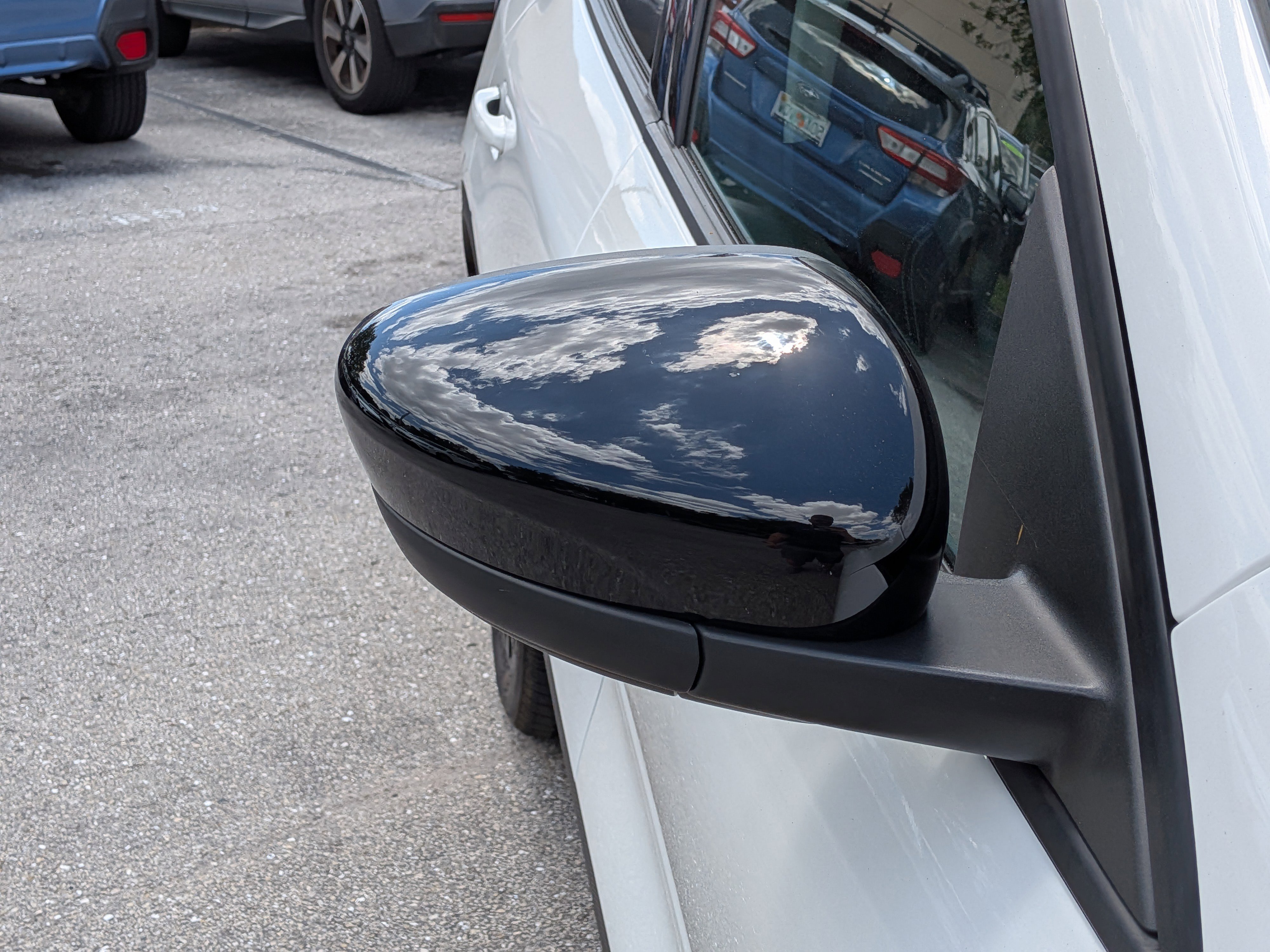 Used 2020 Ford Escape SE Sport image 12