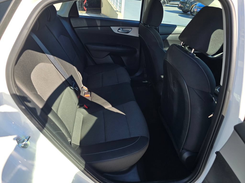 Certified 2024 Kia Forte LXS w/ LXS Technology Package FWD image 12