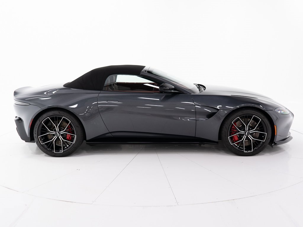 Used 2021 Aston Martin V8 Vantage Roadster image 15