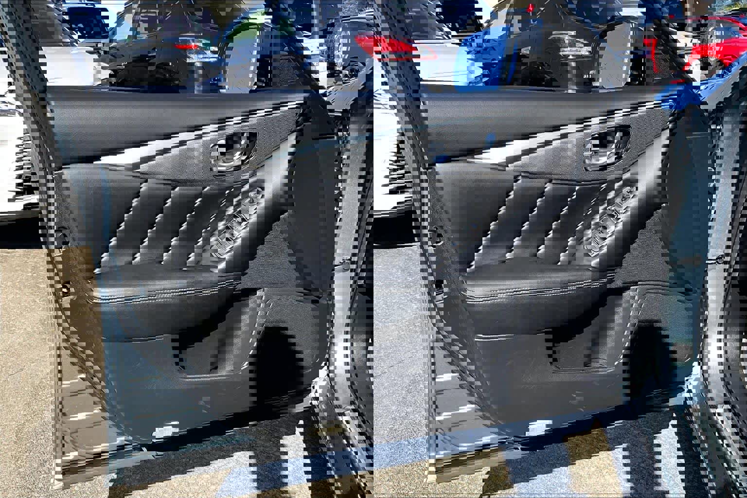 Used 2018 INFINITI Q50 Sport image 19