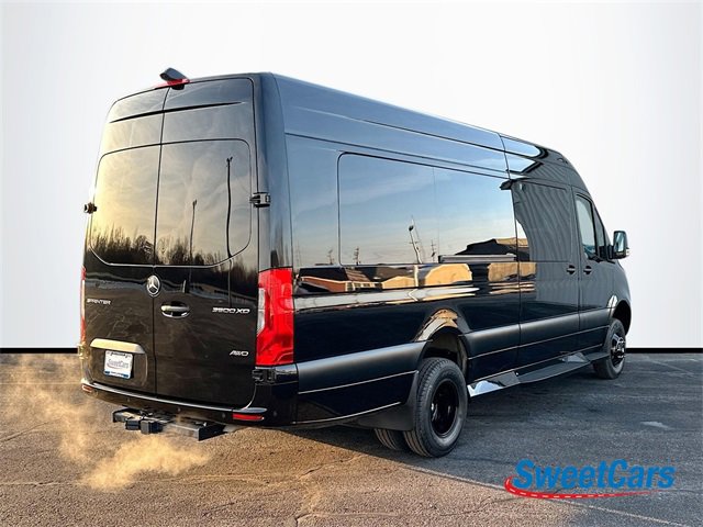 Used 2023 Mercedes-Benz Sprinter 3500 image 7