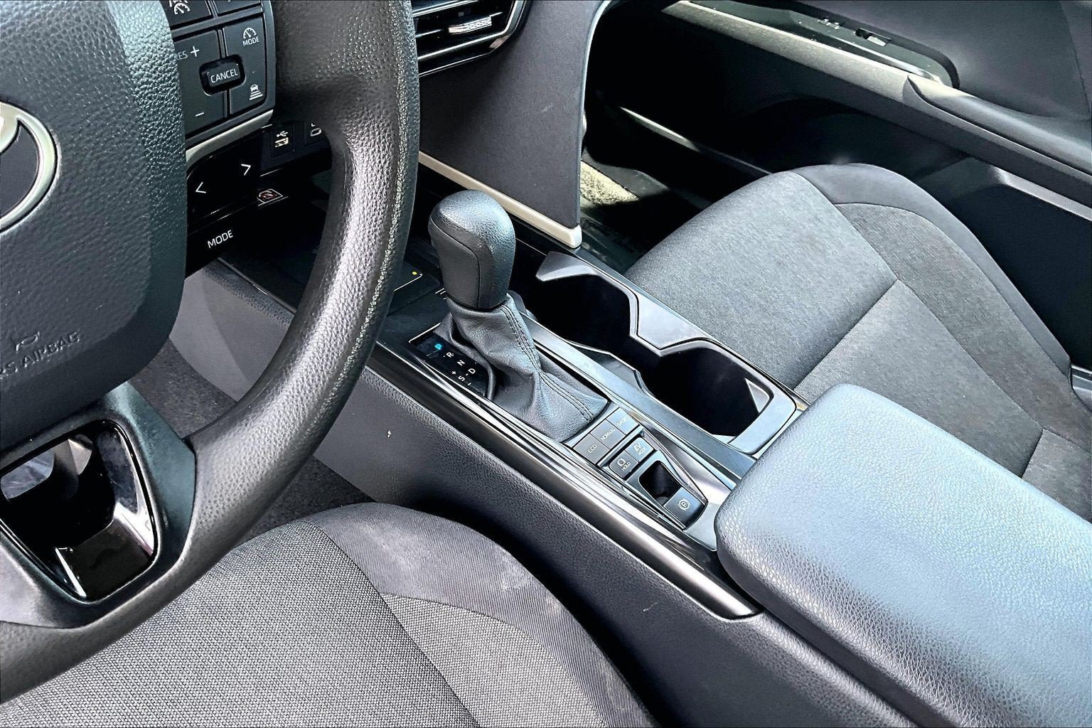 Used 2025 Toyota Camry LE FWD image 16