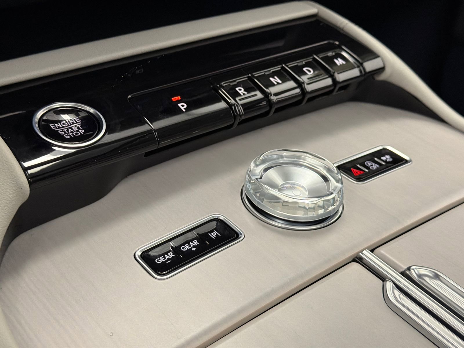 New 2026 Lincoln Navigator Reserve AWD/4WD image 32