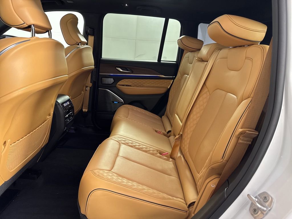 Used 2022 Jeep Grand Cherokee Summit image 20