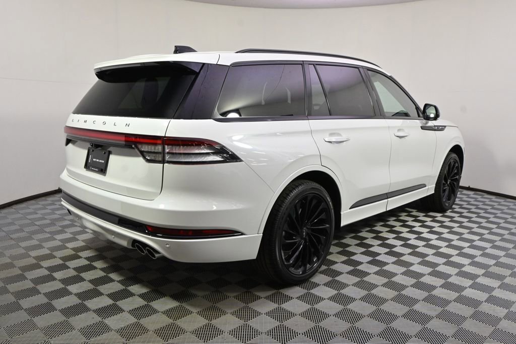 New 2026 Lincoln Aviator Reserve image 7