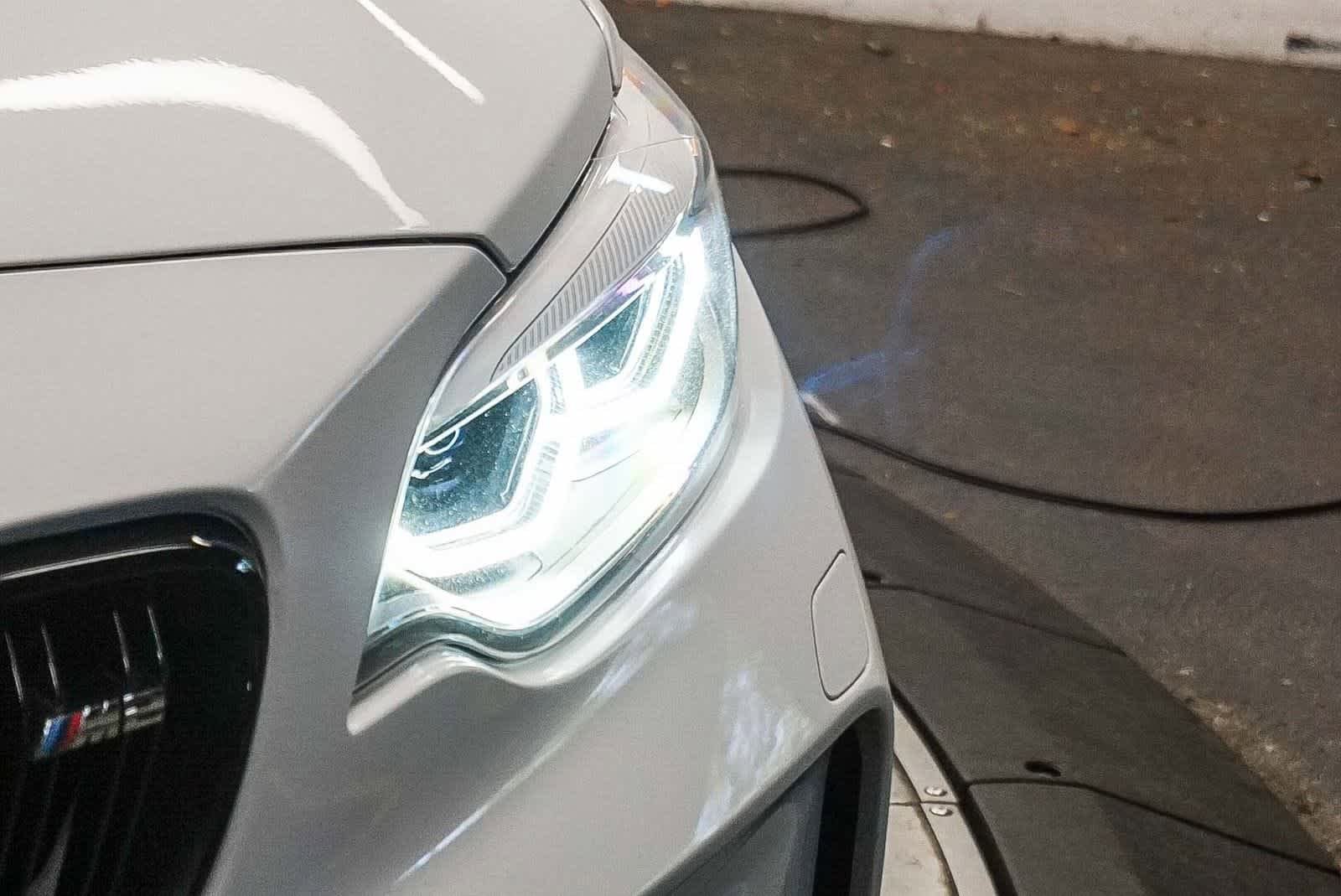 Used 2018 BMW M2 RWD image 7