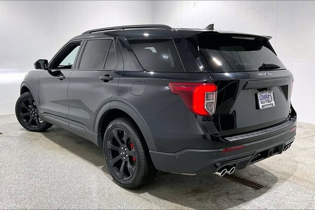 Used 2021 Ford Explorer ST w/ ST Street Pack image 4