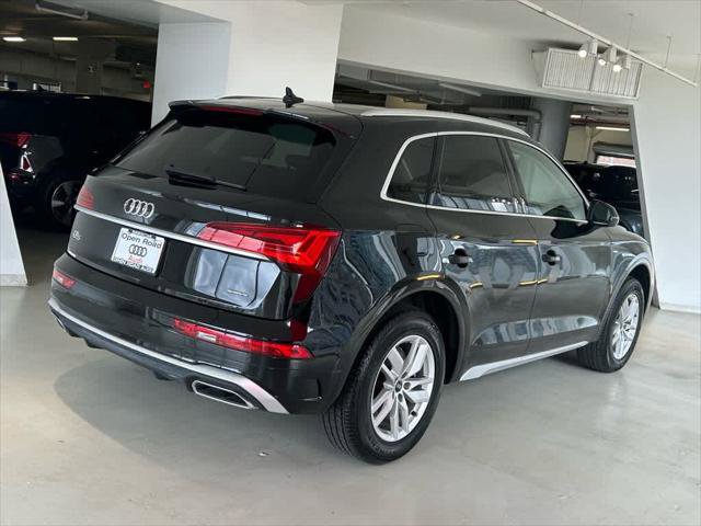 Certified 2023 Audi Q5 2.0T Premium w/ Convenience Package image 4