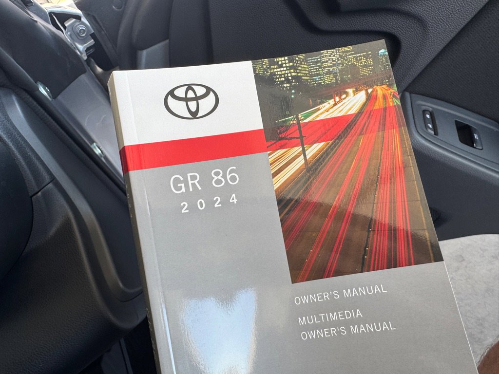 Used 2024 Toyota GR86 image 21