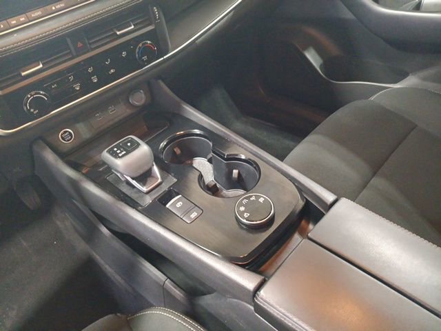 Certified 2023 Nissan Rogue S image 16