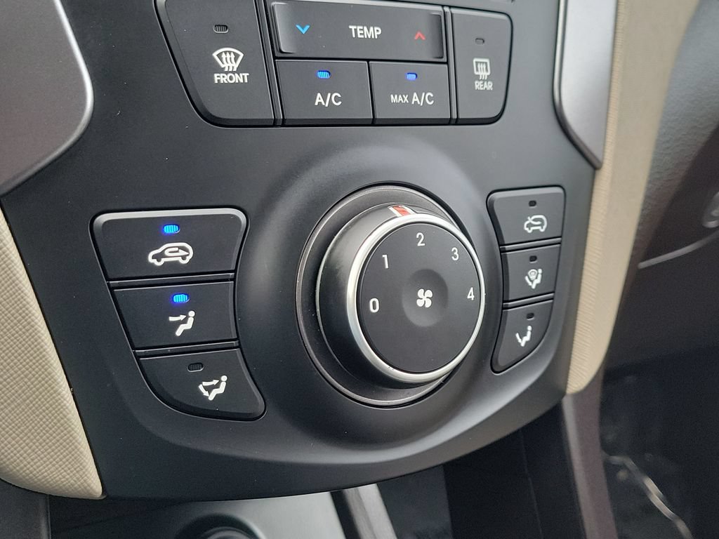Used 2016 Hyundai Santa Fe Sport AWD/4WD image 13