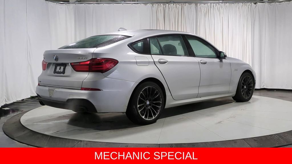 Used 2015 BMW 550i Gran Turismo xDrive image 8
