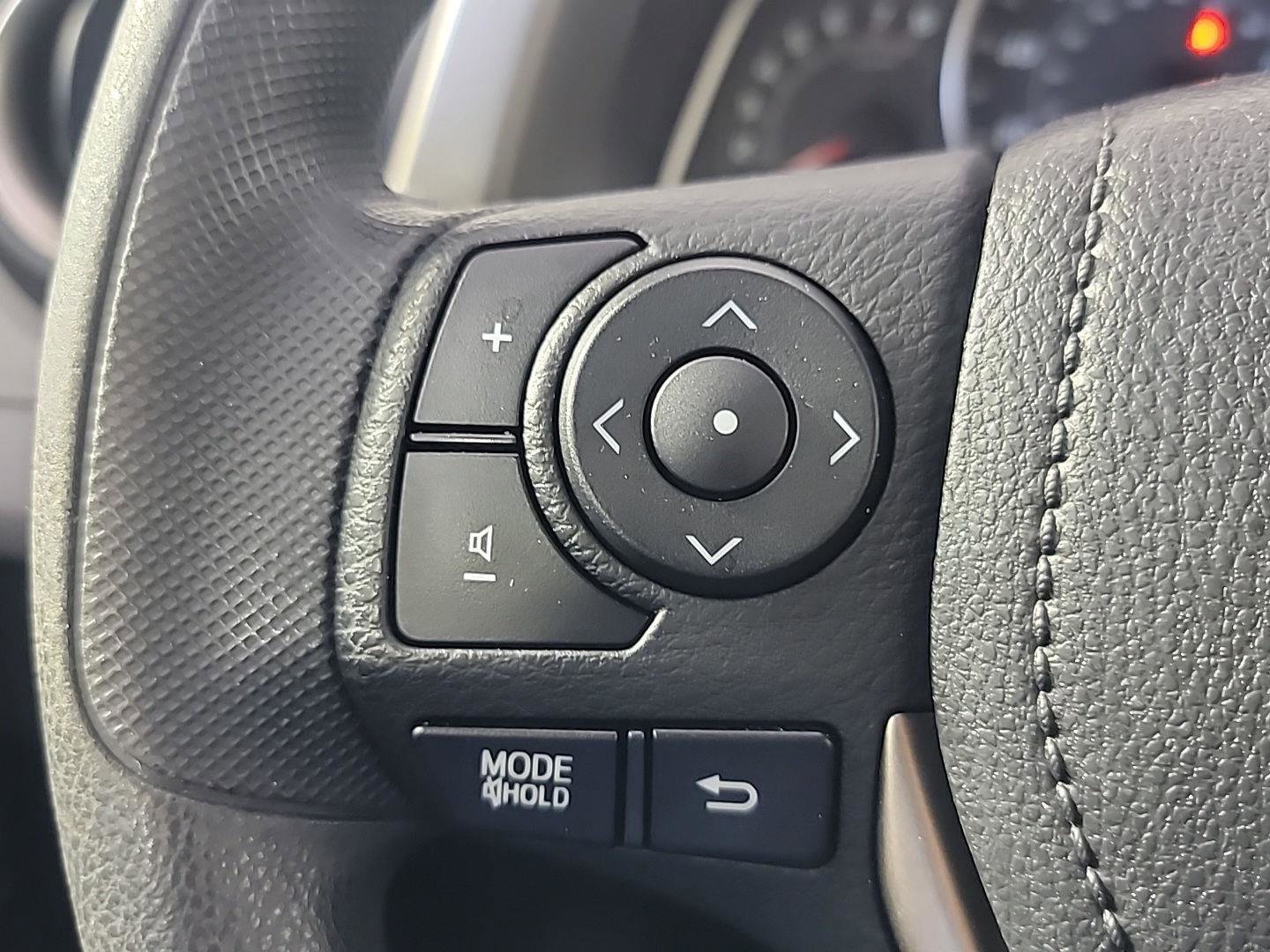 Used 2015 Toyota RAV4 LE image 25