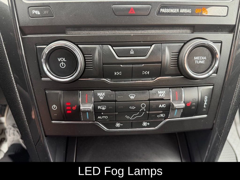 Used 2018 Ford Explorer XLT w/ Equipment Group 202A image 22