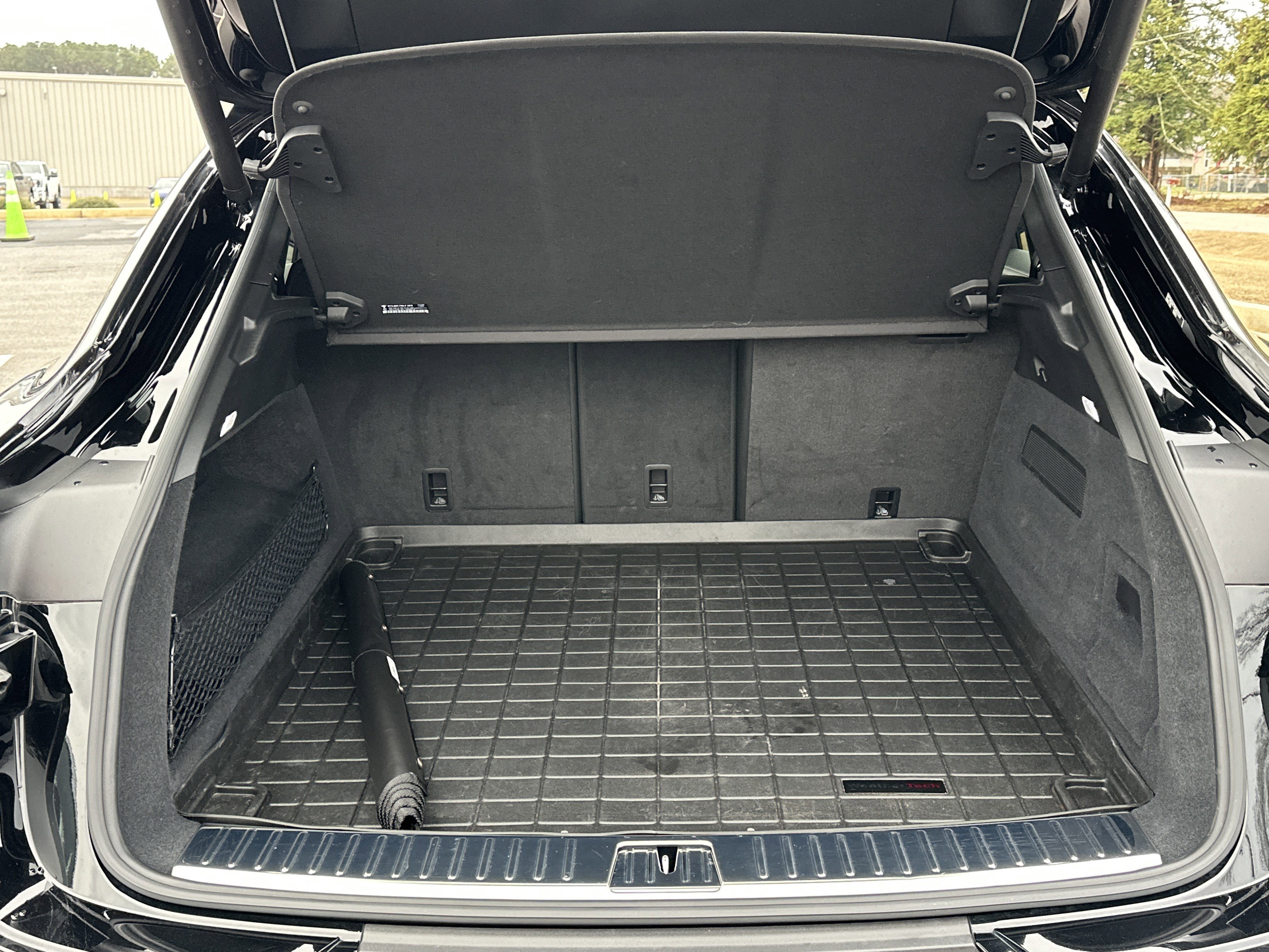 Used 2024 Porsche Cayenne Coupe image 19