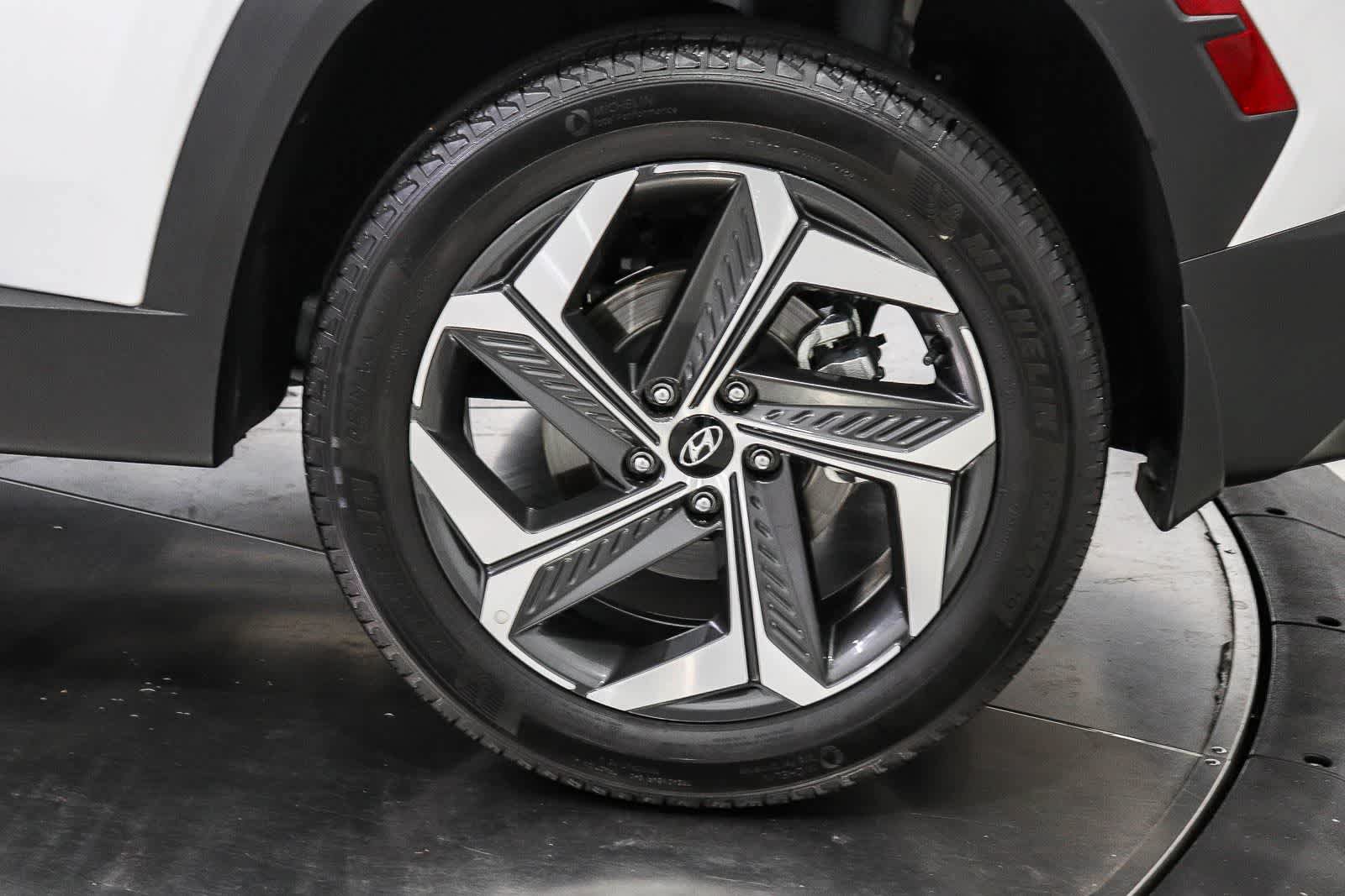 Used 2023 Hyundai Tucson SEL w/ Convenience Package AWD/4WD image 10