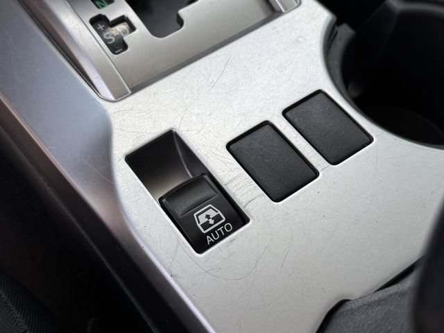 Used 2020 Toyota 4Runner SR5 AWD/4WD image 19