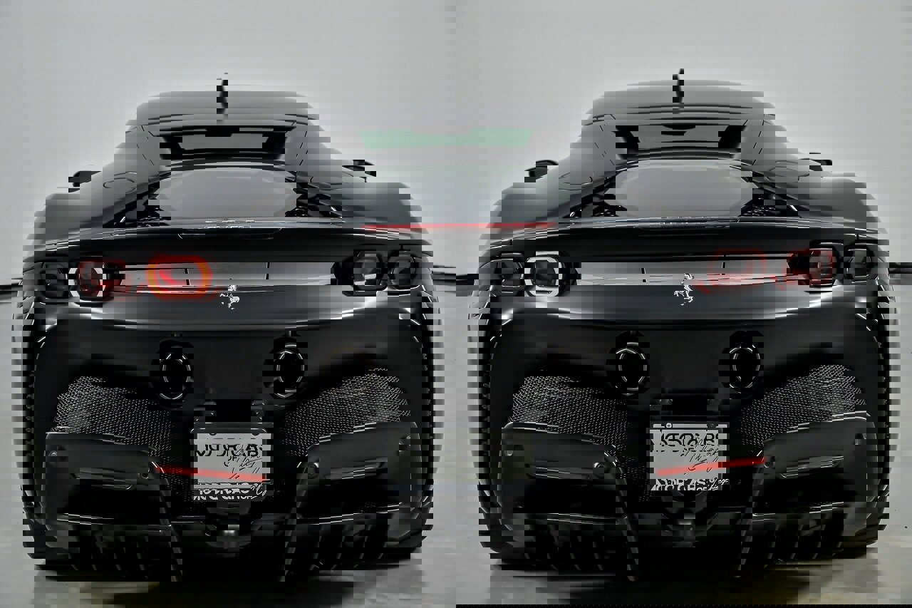 Used 2022 Ferrari SF90 Stradale image 11