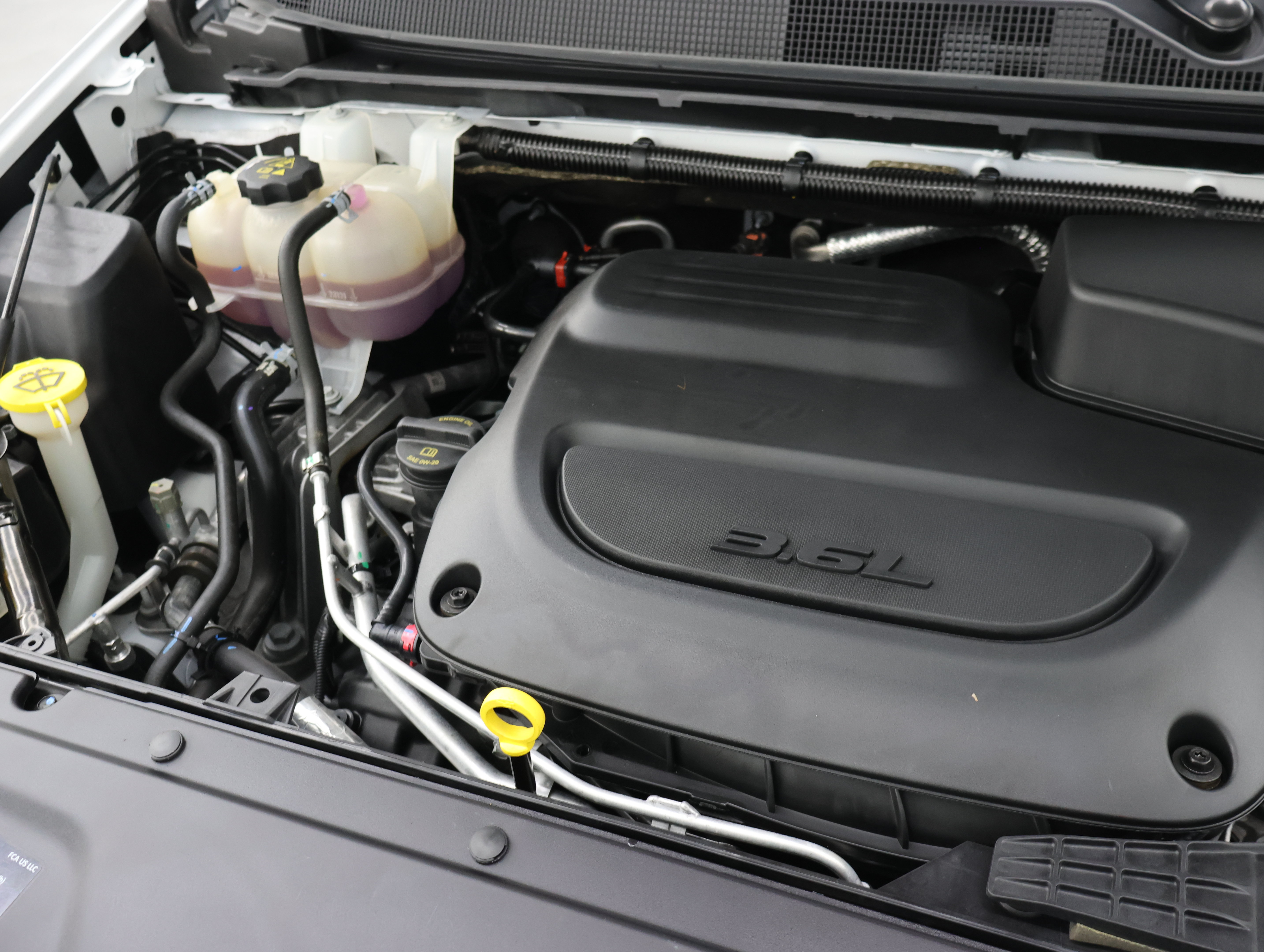 Used 2024 Chrysler Pacifica Touring-L FWD image 18