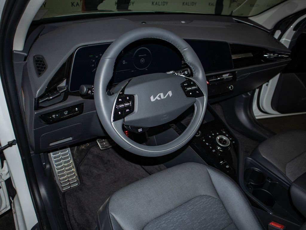 New 2023 Kia Niro Wave FWD image 6