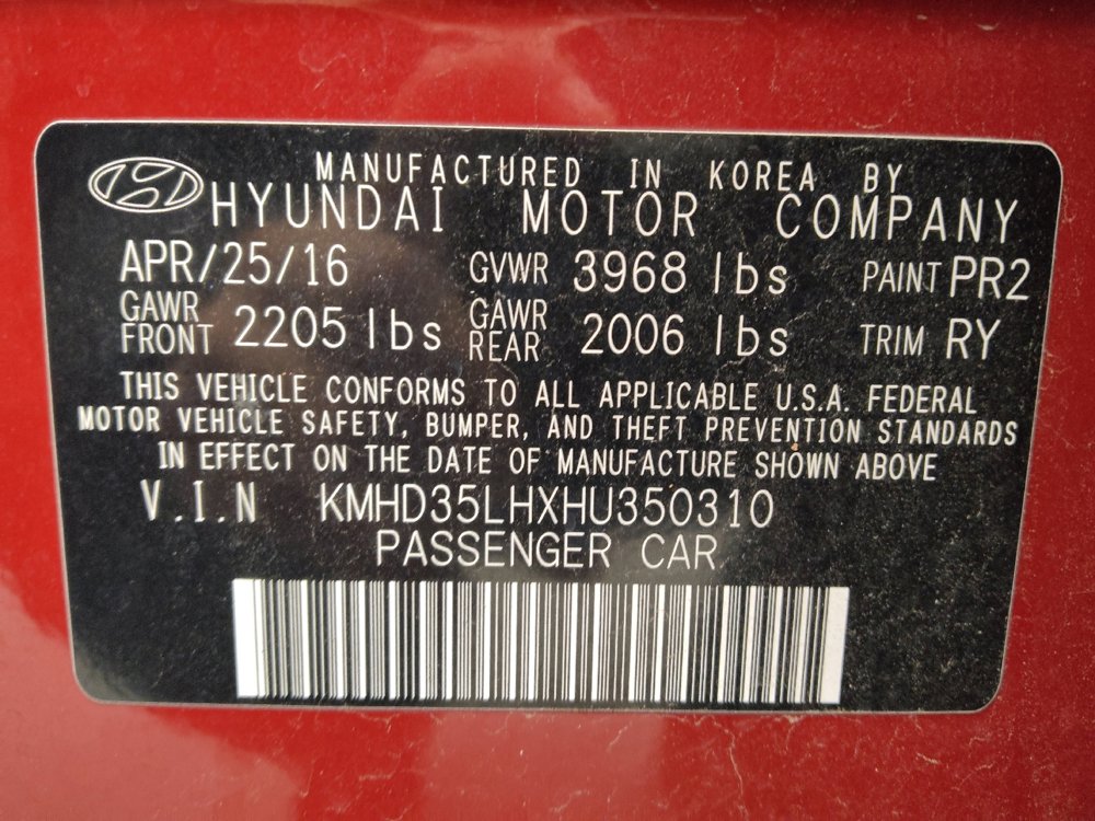 Used 2017 Hyundai Elantra GT image 33