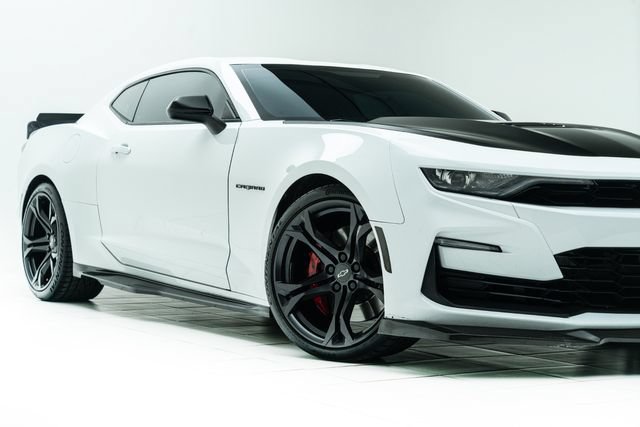 Used 2023 Chevrolet Camaro SS RWD image 3