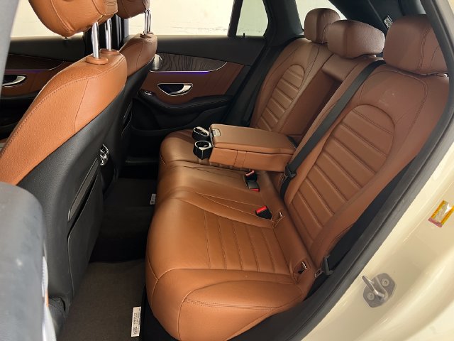 Used 2021 Mercedes-Benz GLC 300 4MATIC image 37